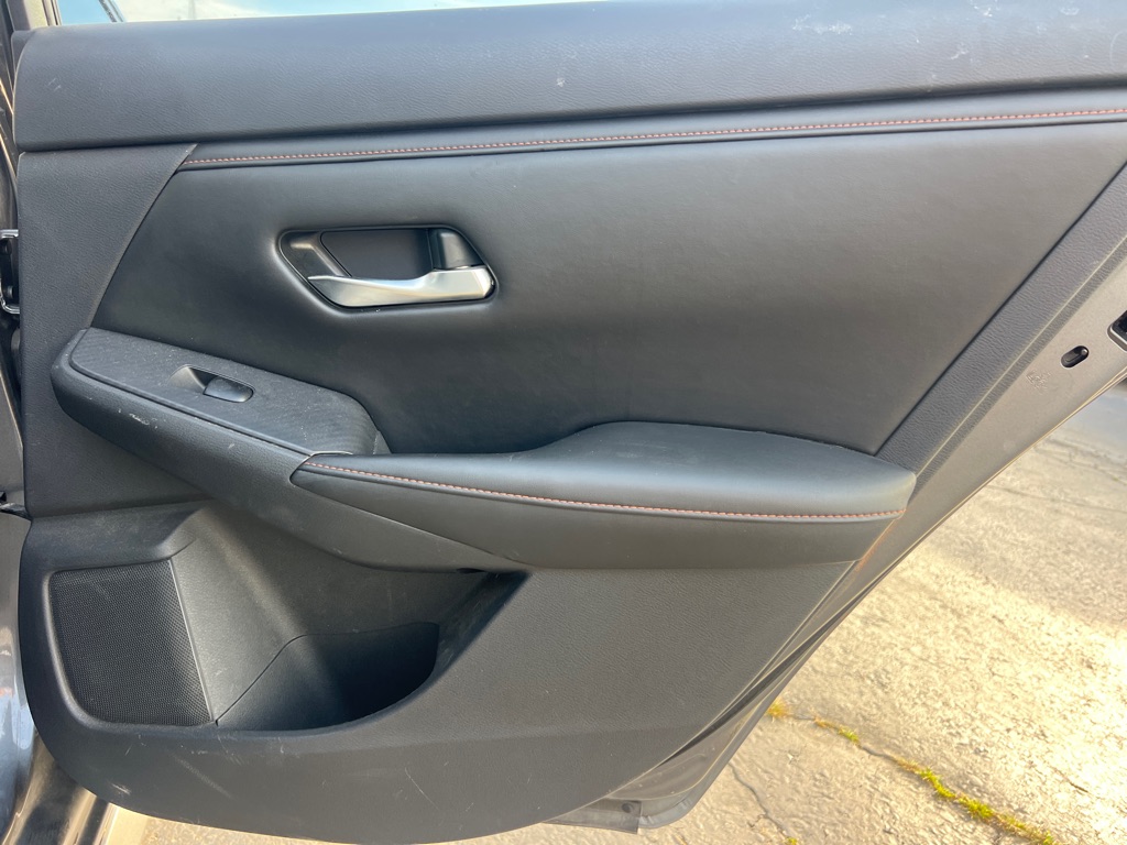 Photo 14 of this NISSAN SENTRA