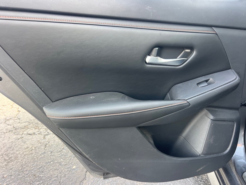 Photo 12 of this NISSAN SENTRA