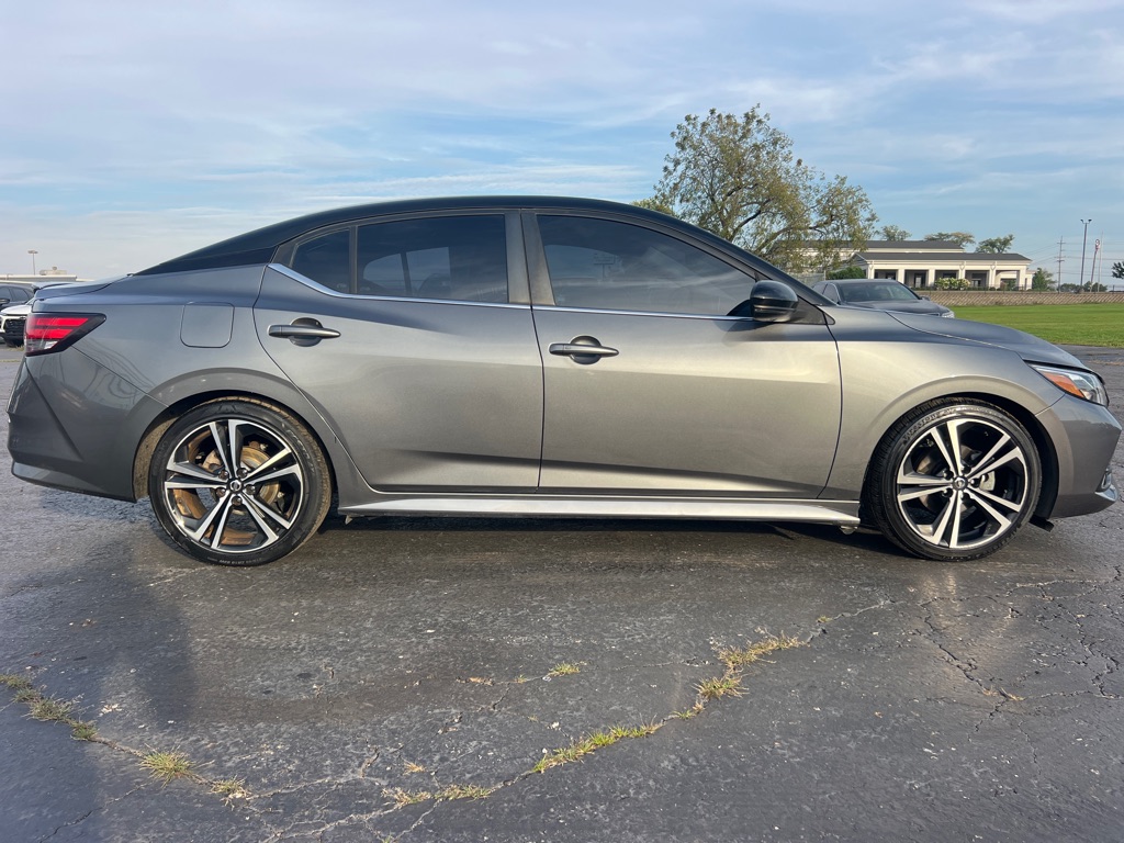 Photo 8 of this NISSAN SENTRA