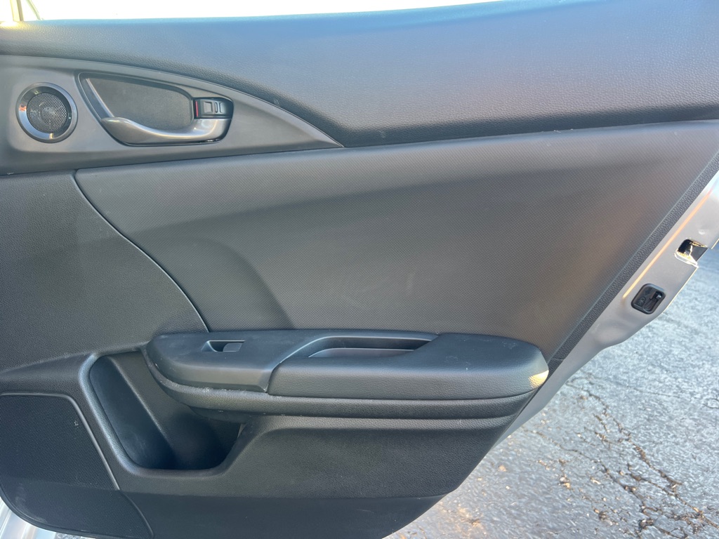 Photo 14 of this HONDA CIVIC
