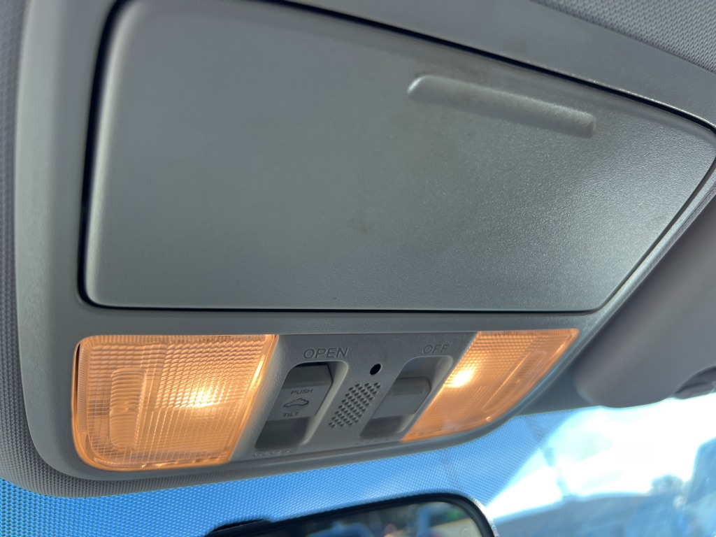 Photo 35 of this HONDA CR-V