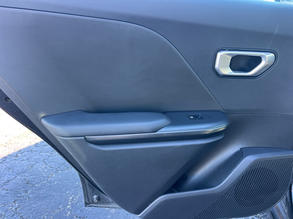 Photo 12 of this KIA K4