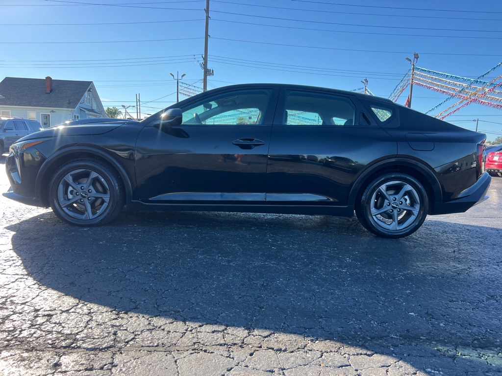 Photo 4 of this KIA K4