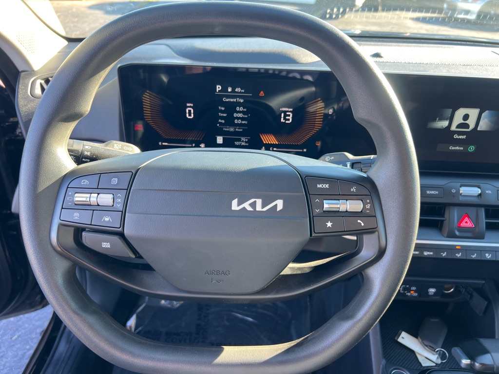 Photo 24 of this KIA K4