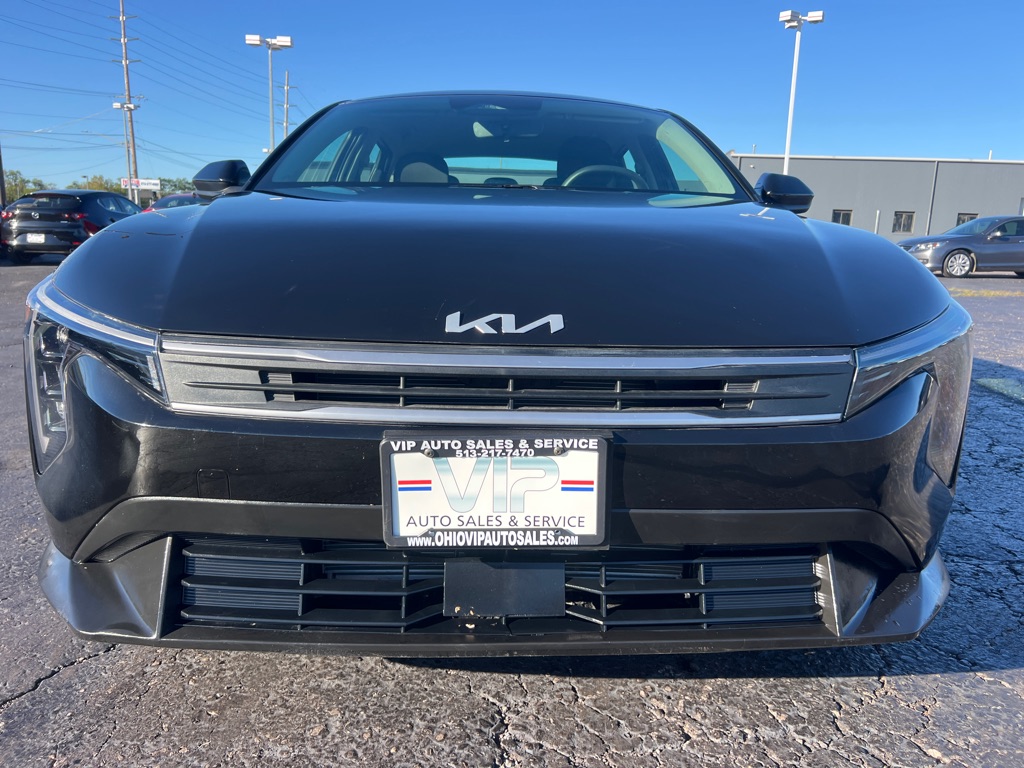 Photo 2 of this KIA K4