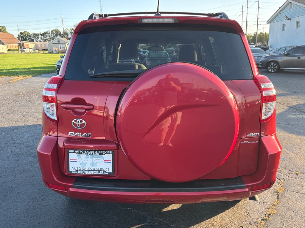 Photo 6 of this TOYOTA RAV4