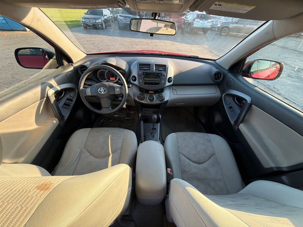 Photo 17 of this TOYOTA RAV4