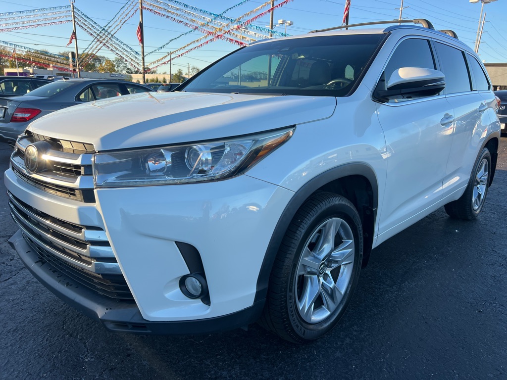 Photo 4 of this TOYOTA HIGHLANDER