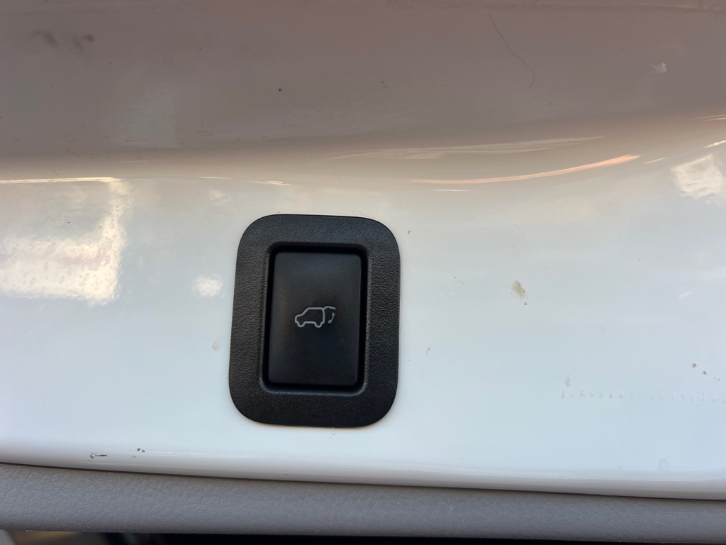 Photo 27 of this TOYOTA HIGHLANDER
