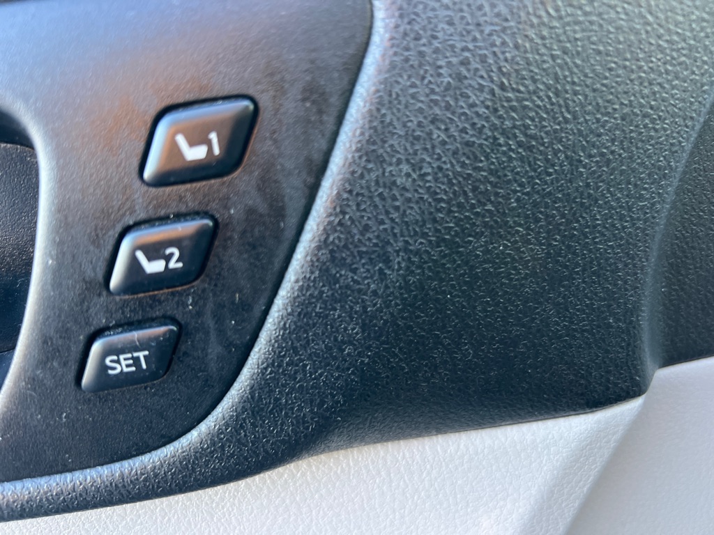Photo 30 of this TOYOTA HIGHLANDER