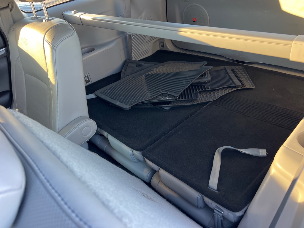 Photo 15 of this TOYOTA HIGHLANDER