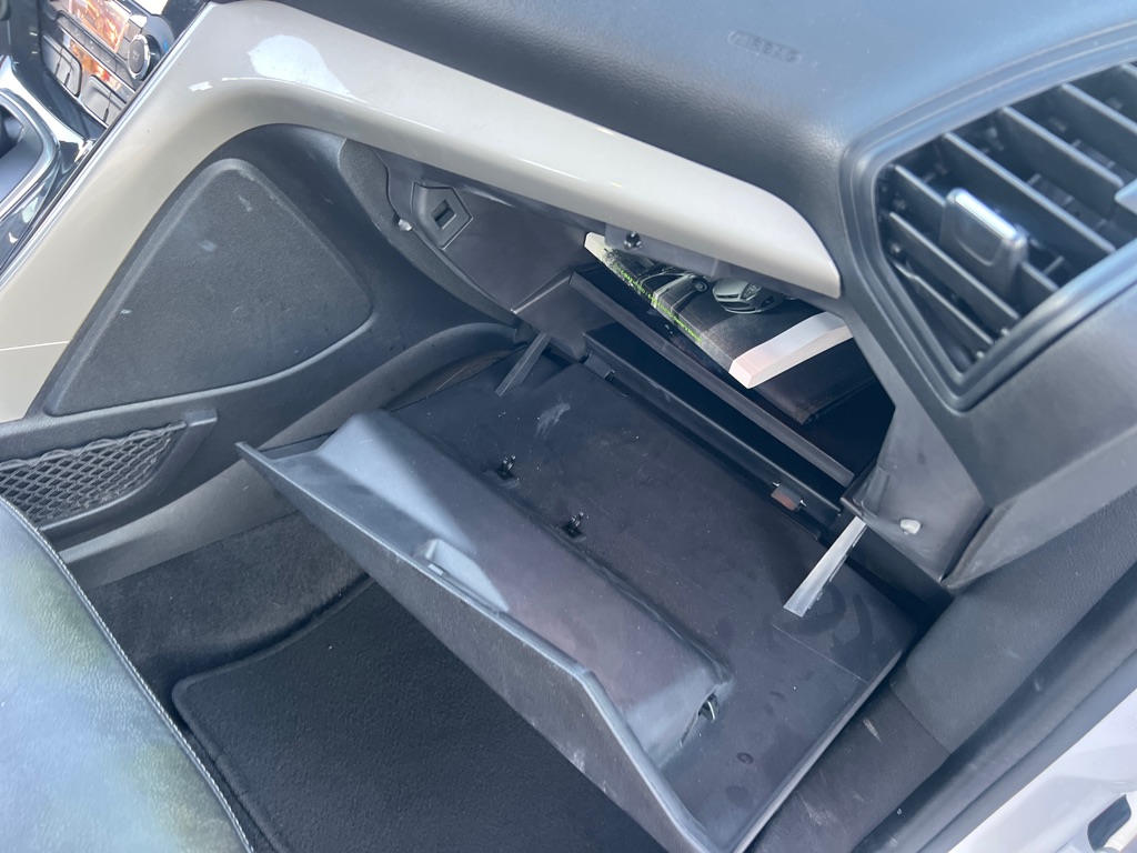 Photo 21 of this FORD C-MAX