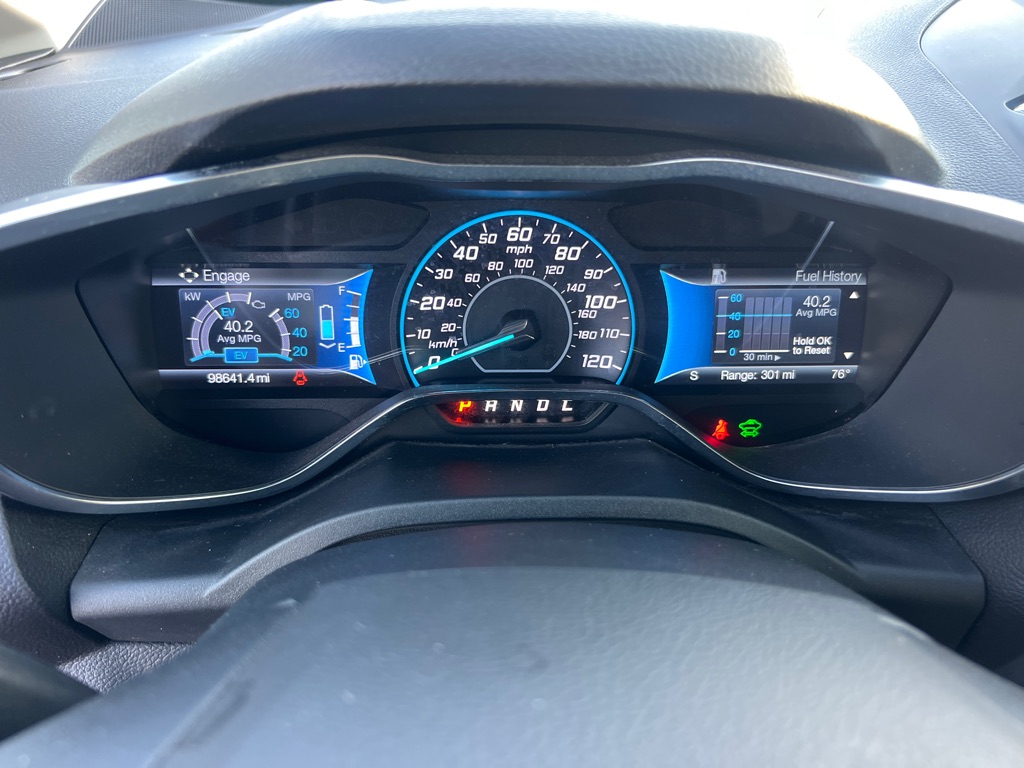 Photo 30 of this FORD C-MAX