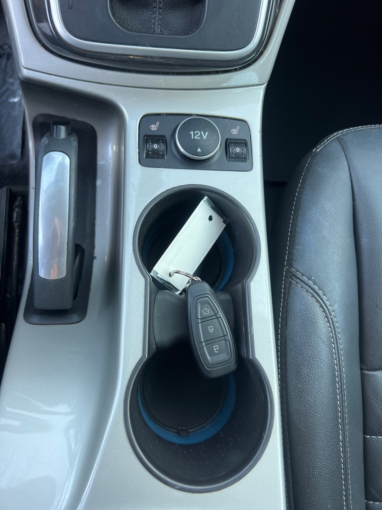 Photo 35 of this FORD C-MAX