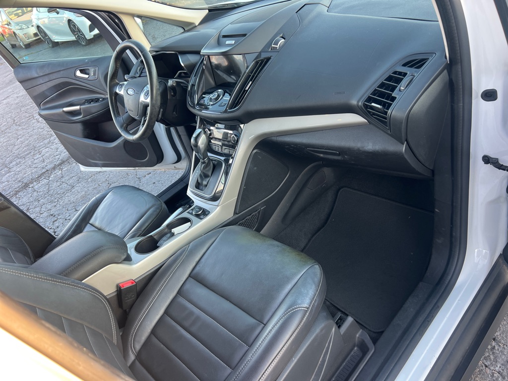 Photo 19 of this FORD C-MAX