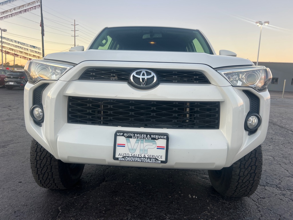 Photo 2 of this TOYOTA 4RUNNER