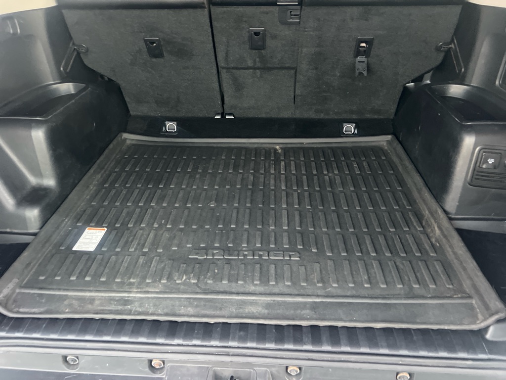 Photo 21 of this TOYOTA 4RUNNER