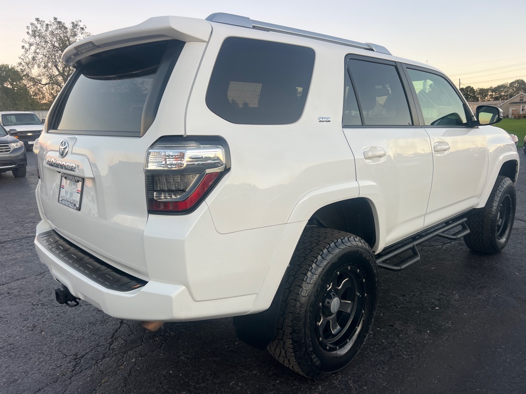 Photo 7 of this TOYOTA 4RUNNER