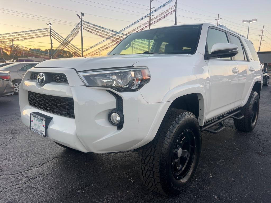 Photo 3 of this TOYOTA 4RUNNER