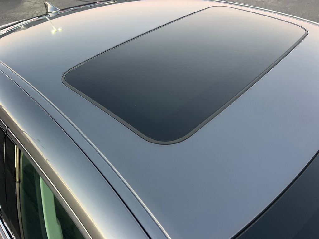 Photo 9 of this LEXUS ES 250