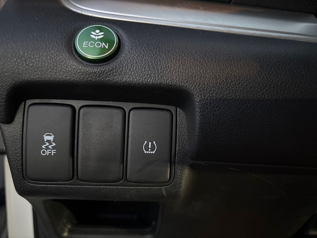 Photo 24 of this HONDA CR-V