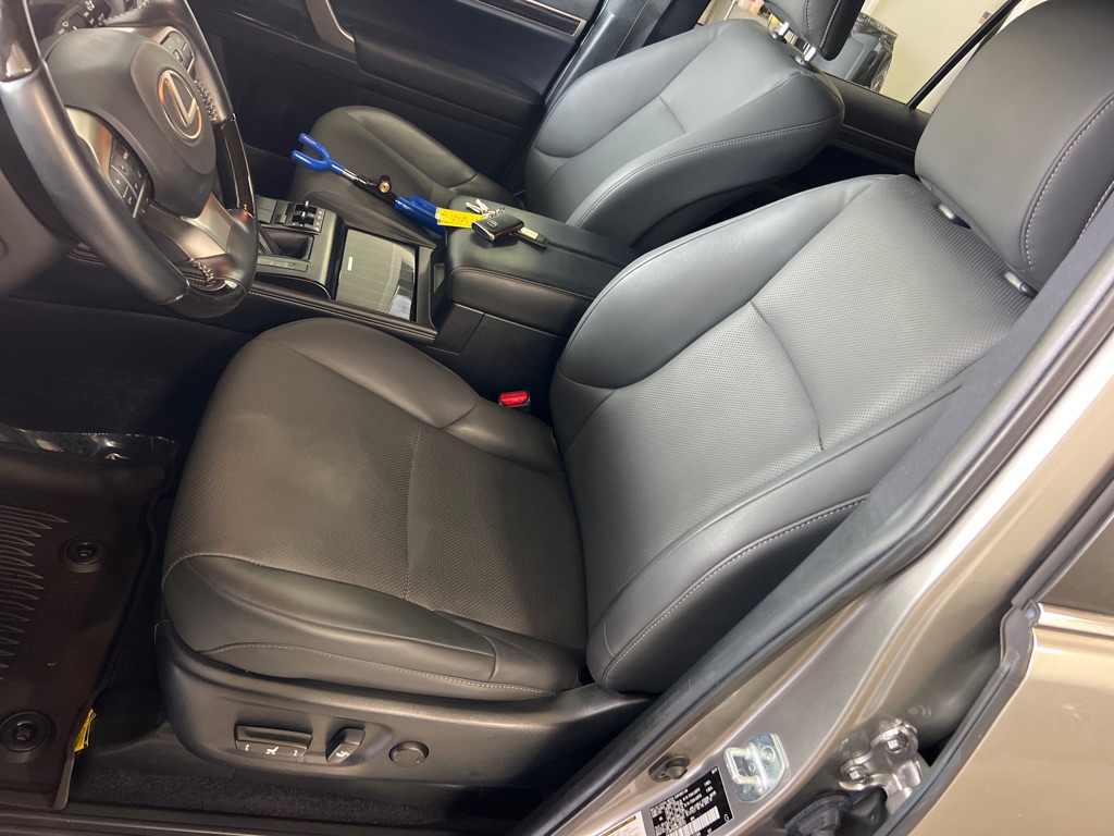 Photo 11 of this LEXUS GX 460