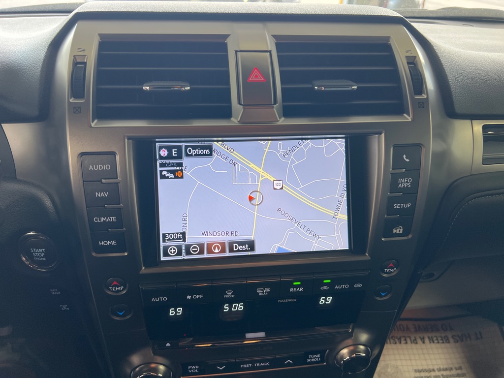 Photo 30 of this LEXUS GX 460