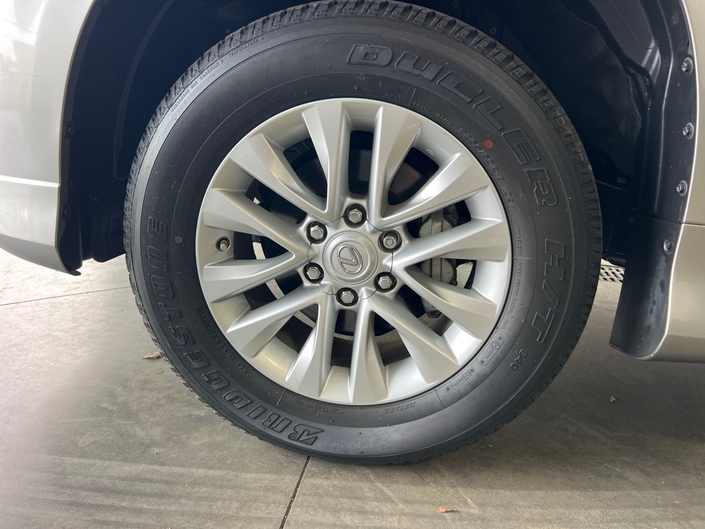 Photo 40 of this LEXUS GX 460