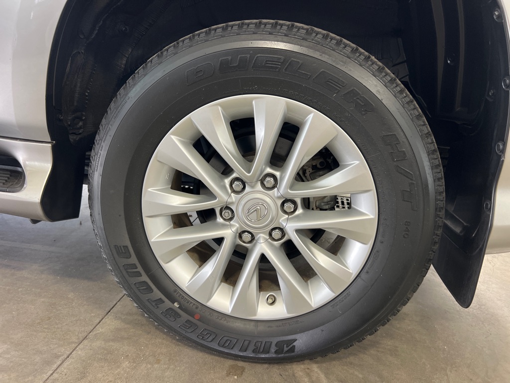 Photo 41 of this LEXUS GX 460