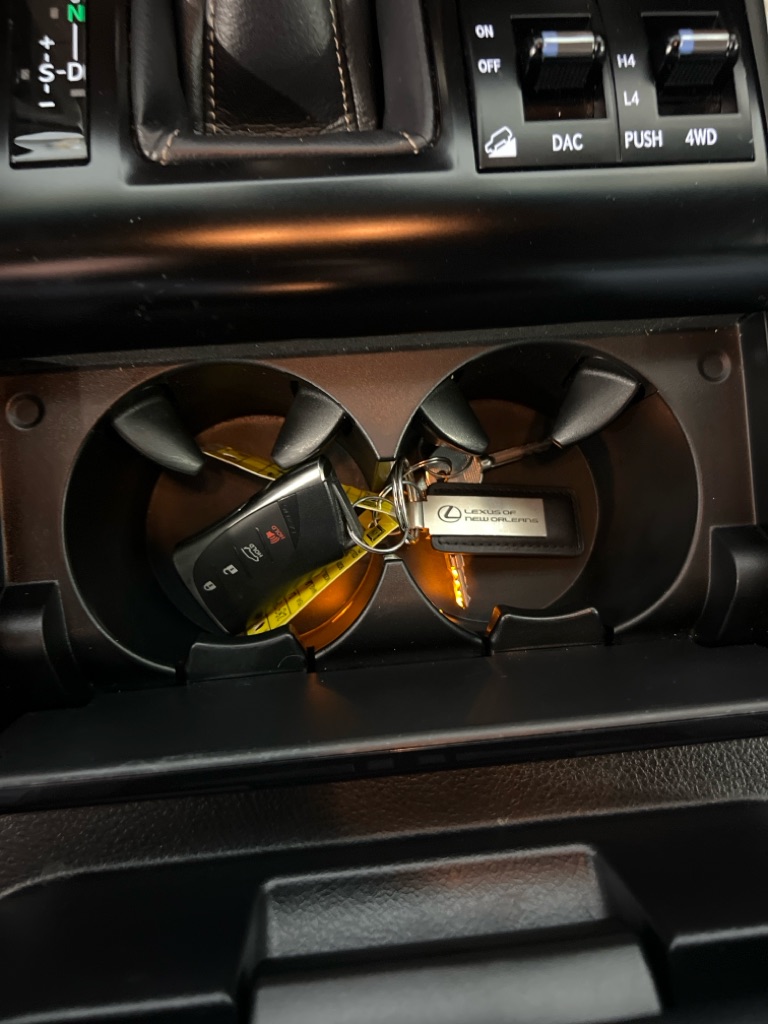 Photo 35 of this LEXUS GX 460
