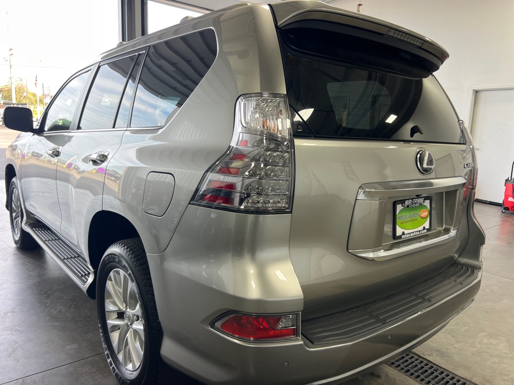 Photo 5 of this LEXUS GX 460