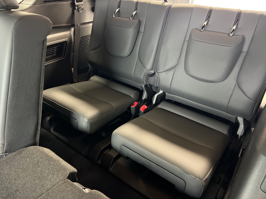 Photo 14 of this LEXUS GX 460