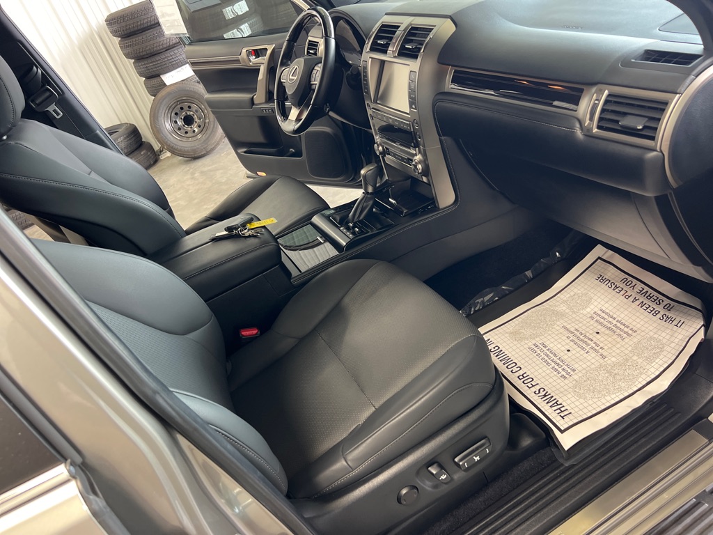 Photo 22 of this LEXUS GX 460