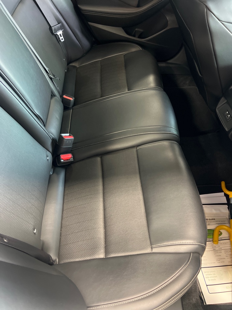 Photo 16 of this NISSAN MAXIMA