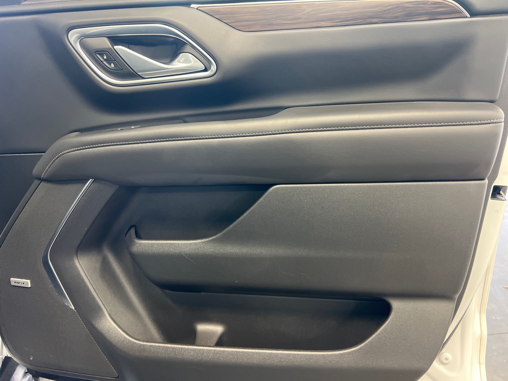 Photo 23 of this CHEVROLET TAHOE
