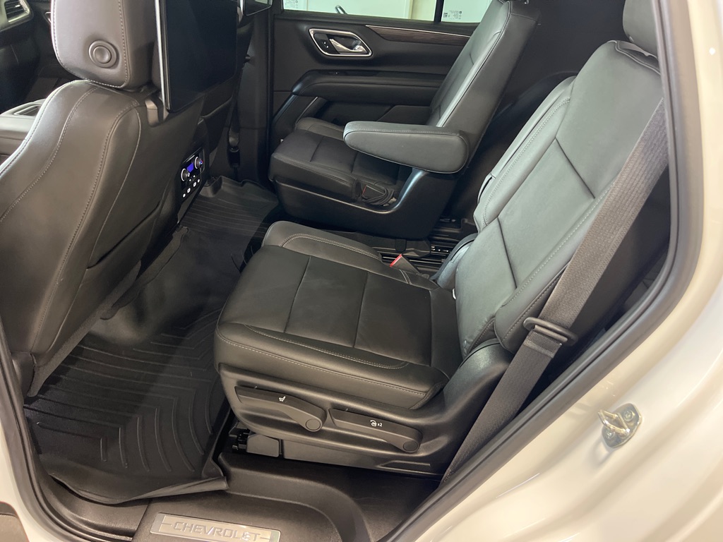 Photo 14 of this CHEVROLET TAHOE