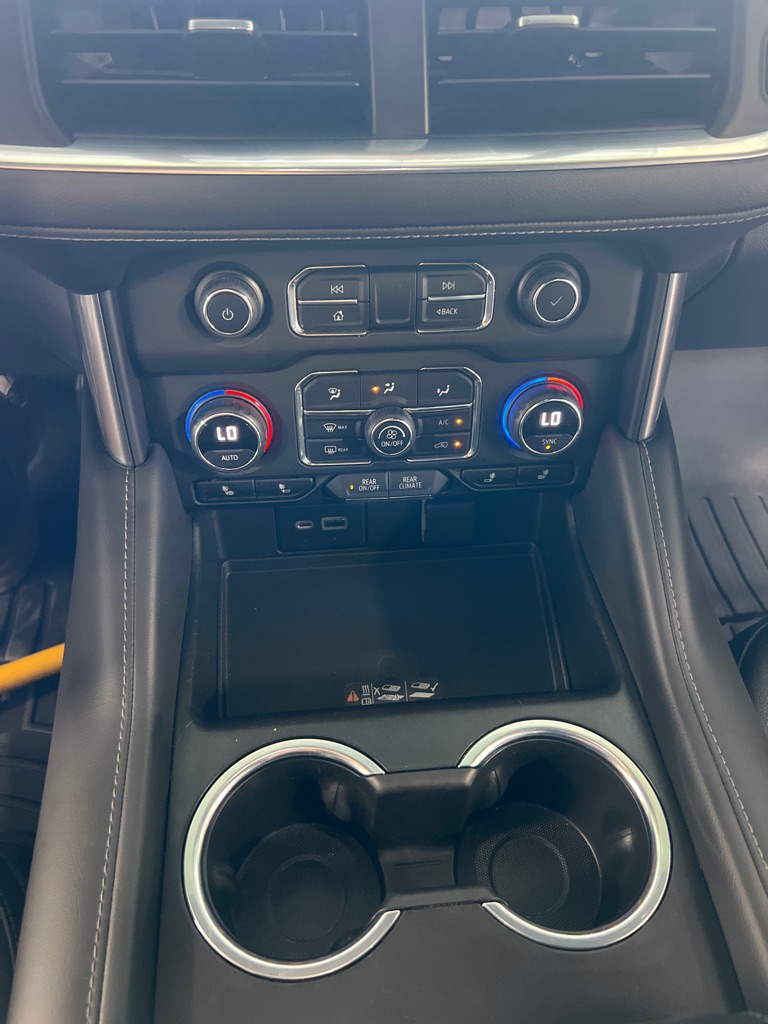 Photo 37 of this CHEVROLET TAHOE