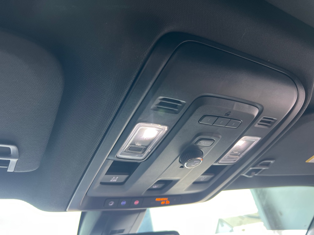 Photo 40 of this CHEVROLET TAHOE