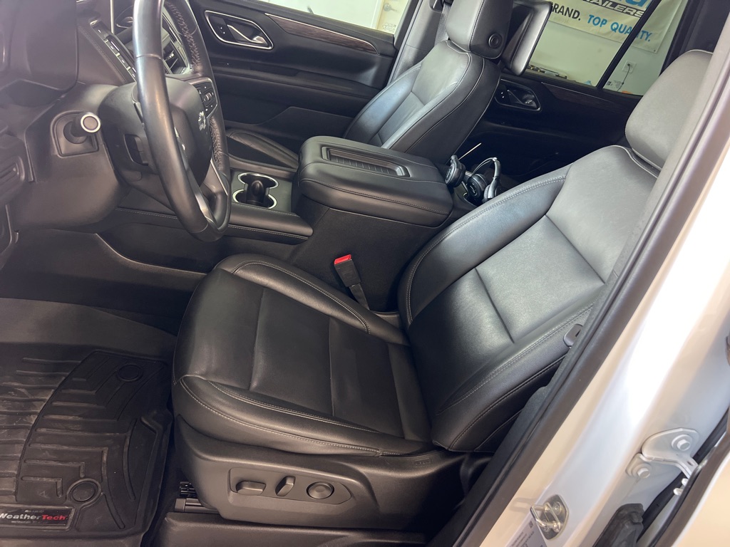 Photo 11 of this CHEVROLET TAHOE