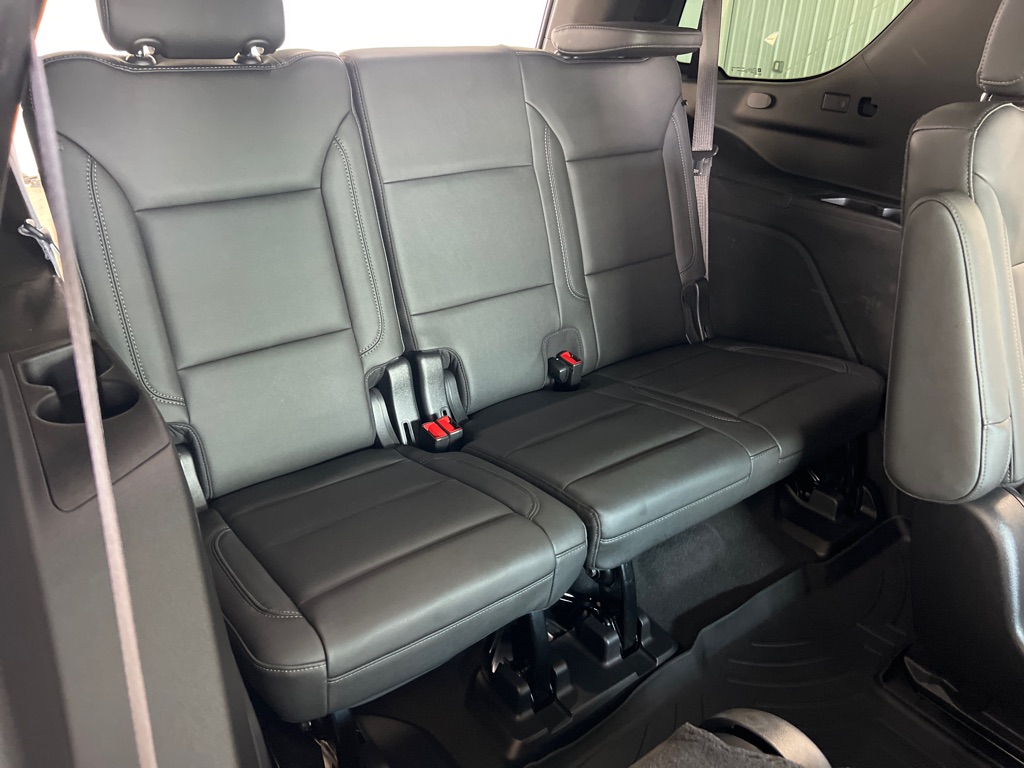 Photo 18 of this CHEVROLET TAHOE