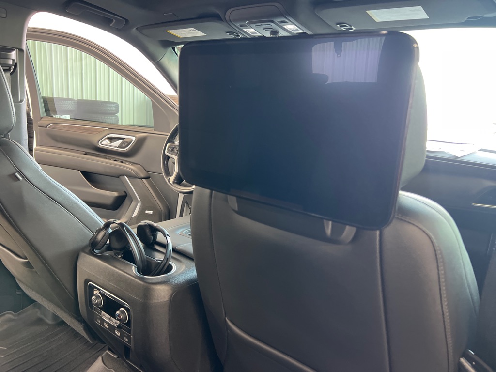 Photo 21 of this CHEVROLET TAHOE