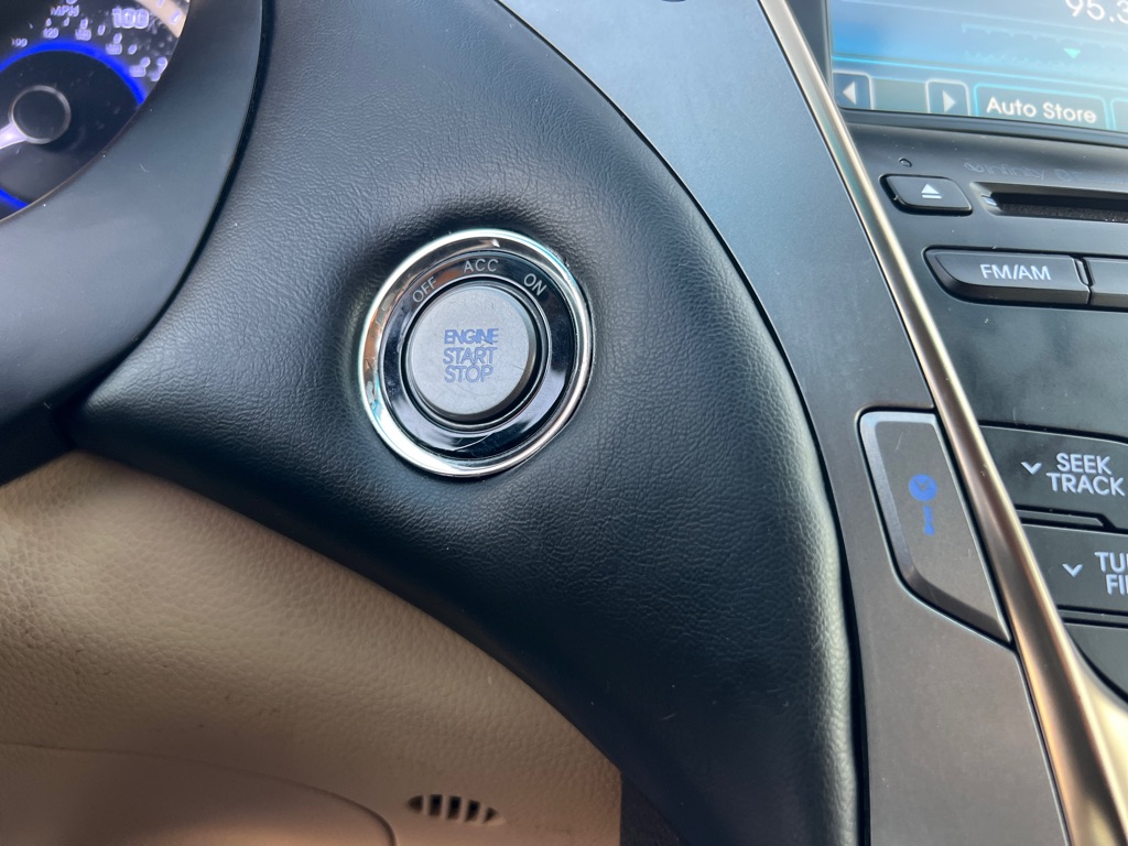 Photo 29 of this HYUNDAI AZERA