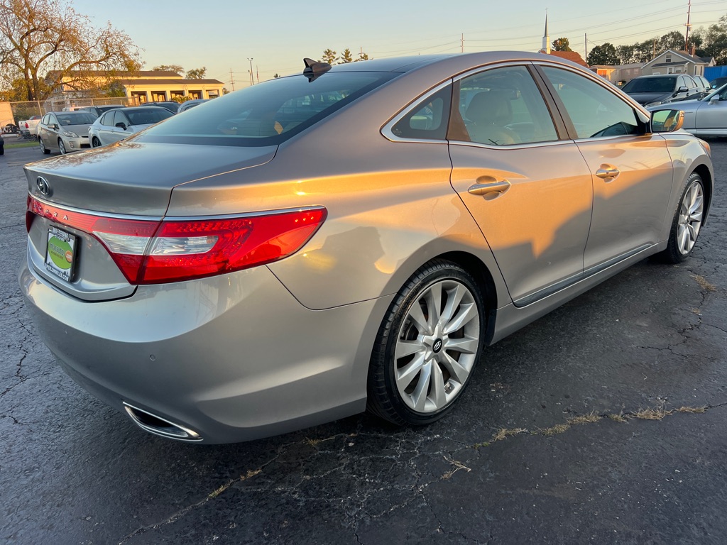 Photo 7 of this HYUNDAI AZERA