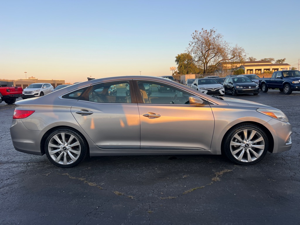 Photo 8 of this HYUNDAI AZERA