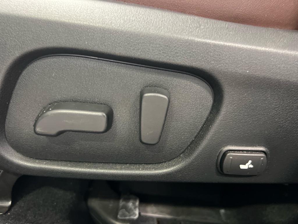 Photo 27 of this SUBARU FORESTER
