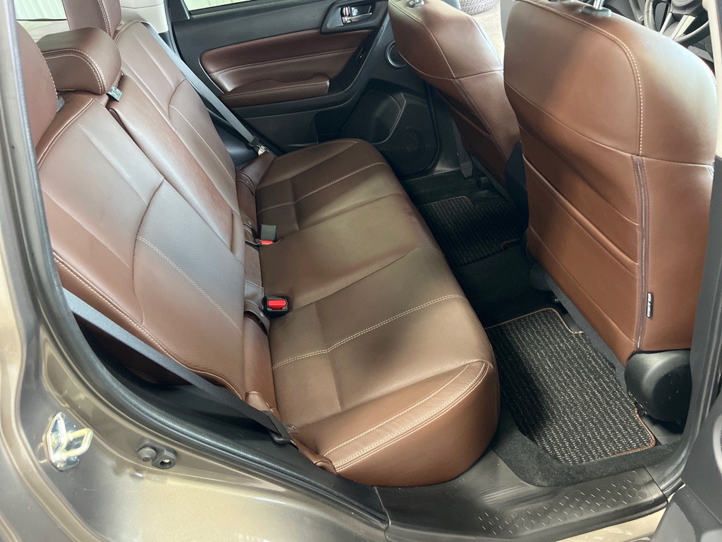 Photo 15 of this SUBARU FORESTER