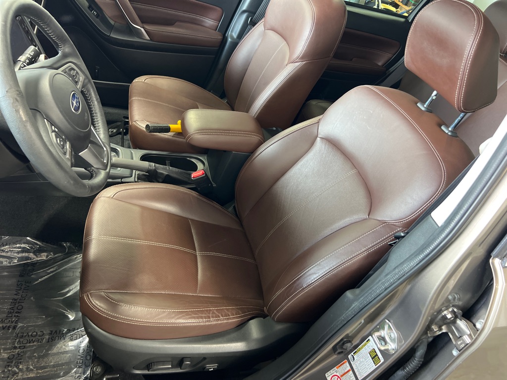Photo 11 of this SUBARU FORESTER