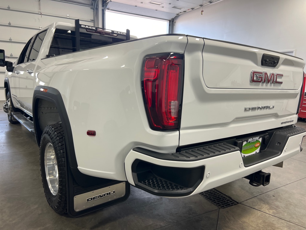 Photo 6 of this GMC SIERRA