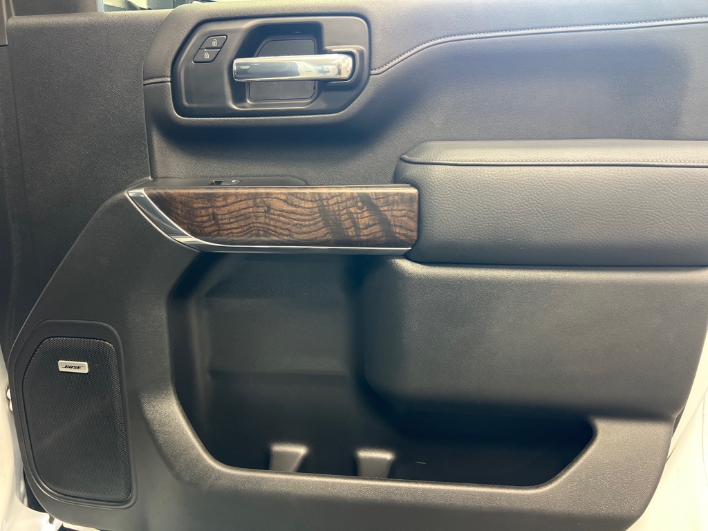 Photo 28 of this GMC SIERRA