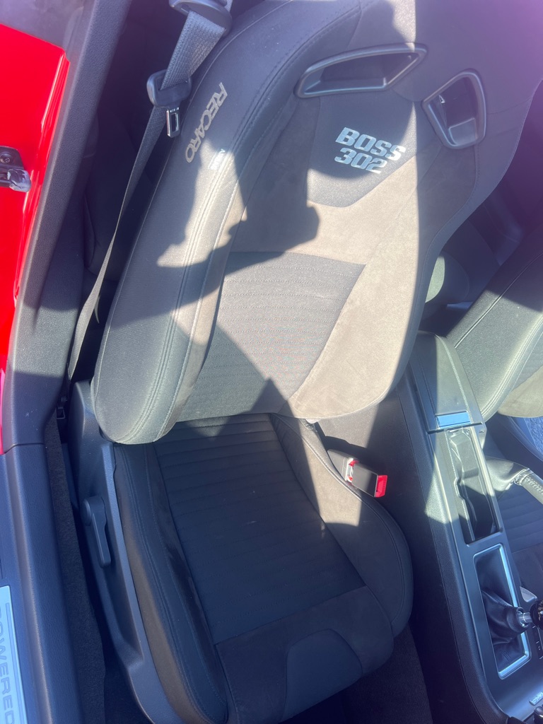 Photo 24 of this FORD MUSTANG